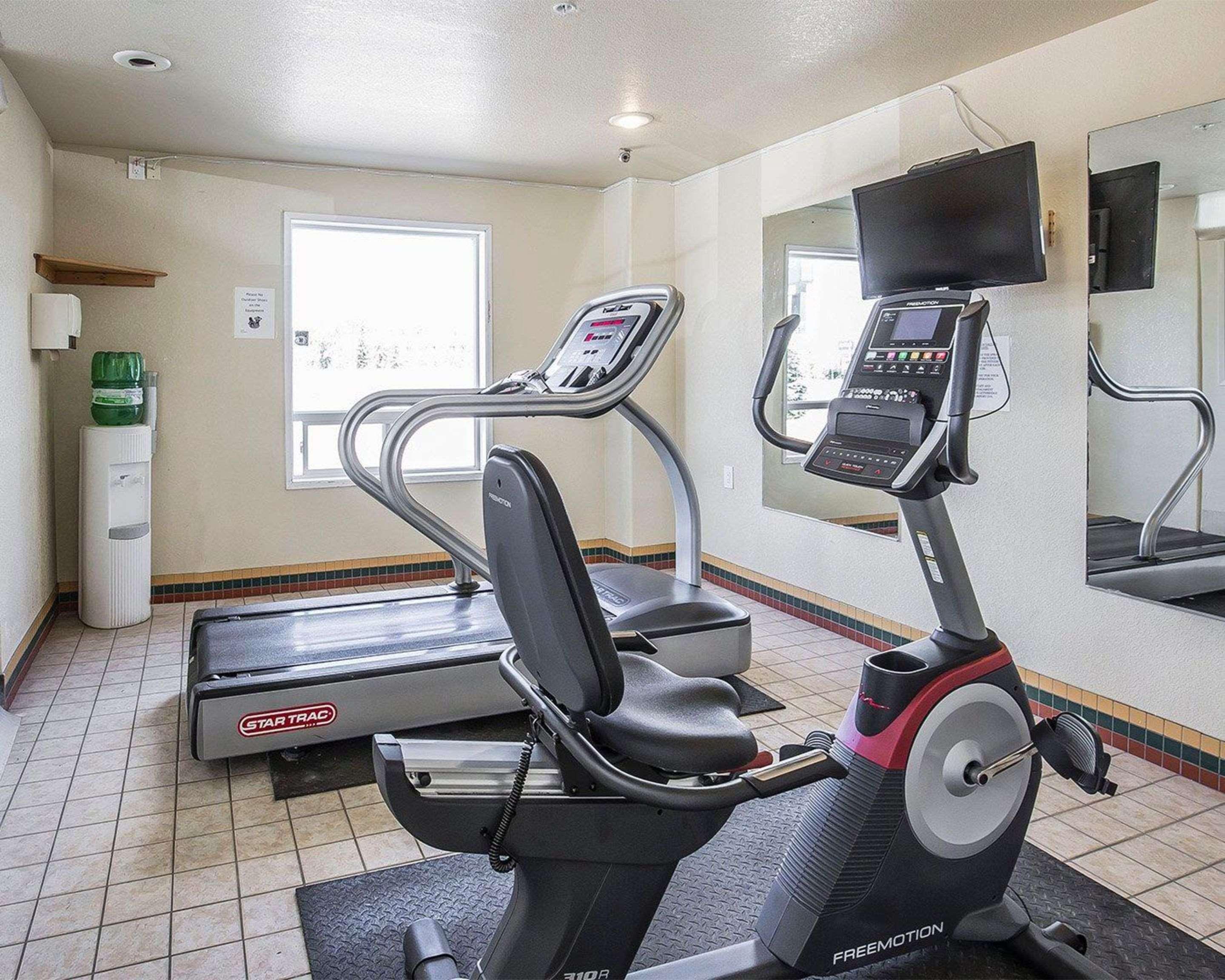 Comfort Inn Летбрідж Екстер'єр фото