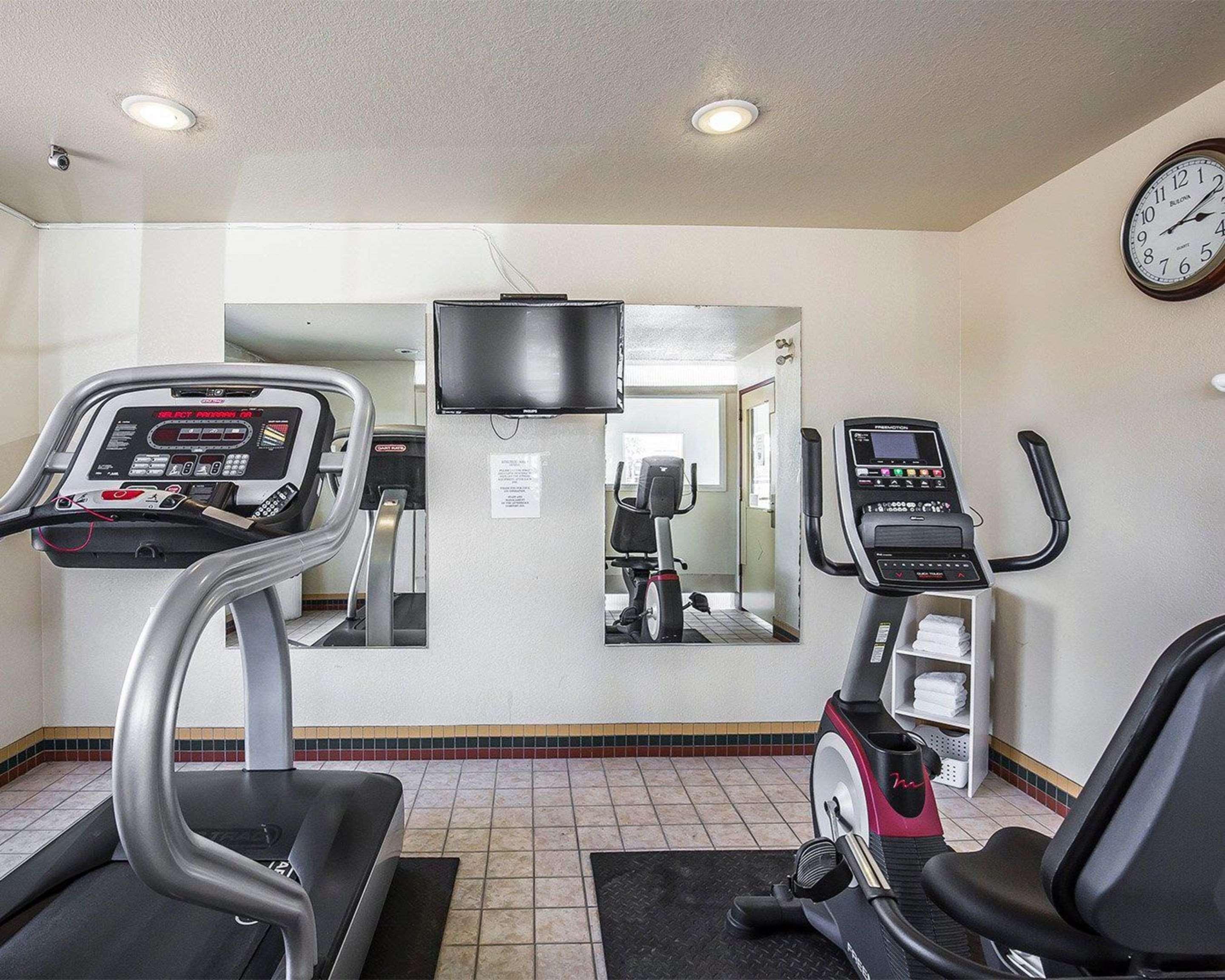 Comfort Inn Летбрідж Екстер'єр фото