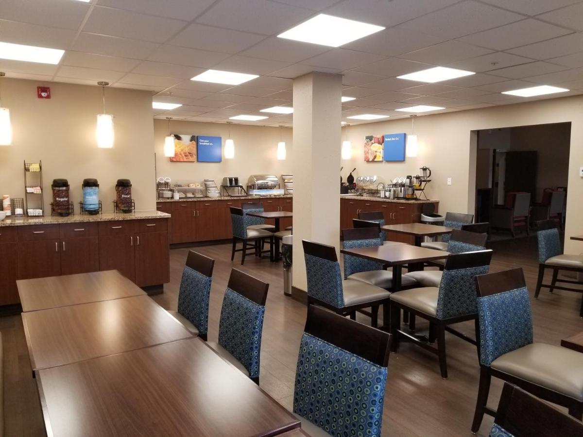 Comfort Inn Летбрідж Екстер'єр фото